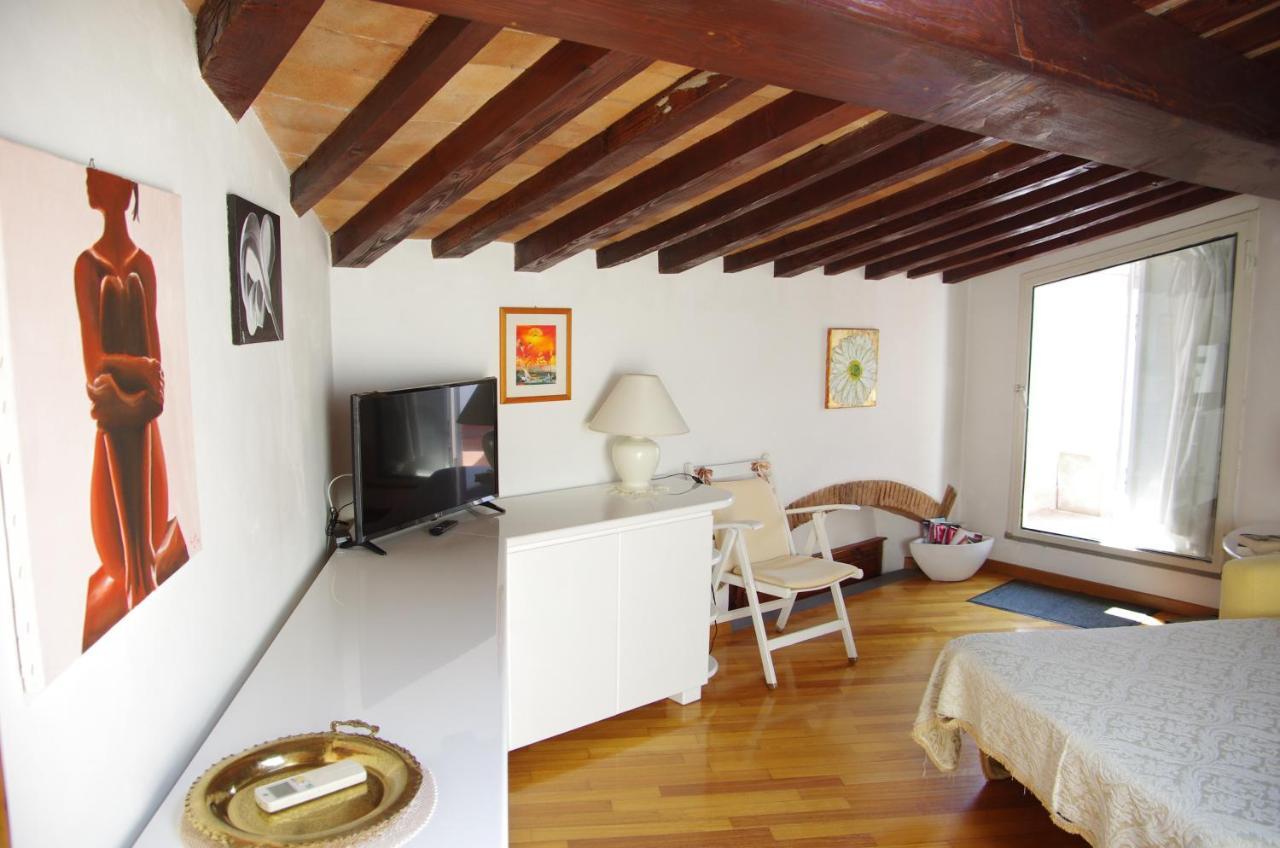 Artisti Apartment In Florence With Great A/C المظهر الخارجي الصورة